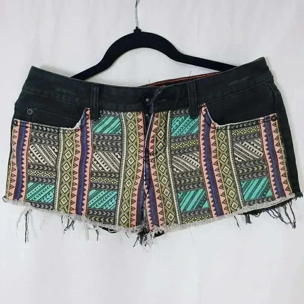 Billabong shorts SIZE 27